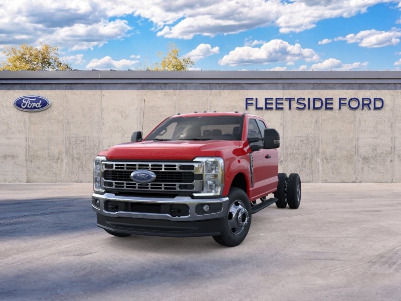 2025 Ford F-350 Super Duty Chassis Cab XLT - Photo 24