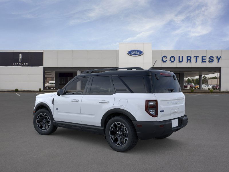 2025 Ford Bronco Sport Outer Banks photo 2
