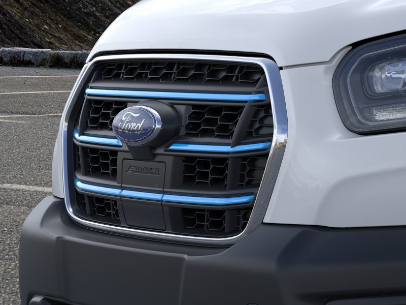 2025 Ford E-Transit Cargo Van Base - Photo 38
