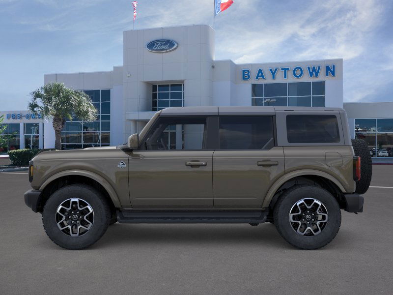 2025 Ford Bronco Outer Banks photo 3