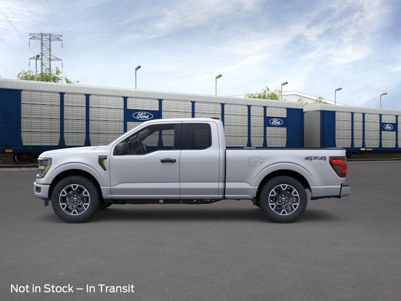 2025 Ford F-150 STX photo 4
