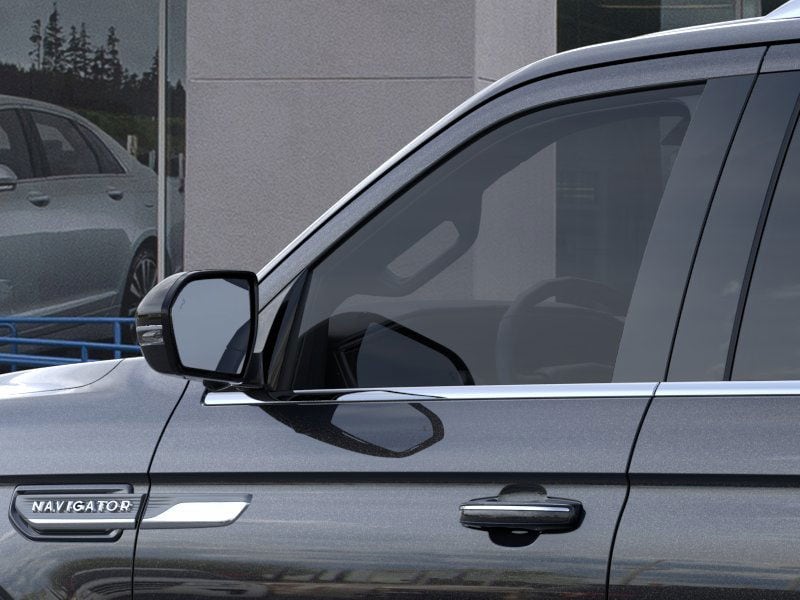 Thumbnail: 2024 Lincoln Navigator - 50