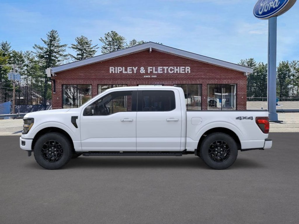 New 2025 Ford F-150 XLT XLT 4WD SuperCrew 5.5 Box