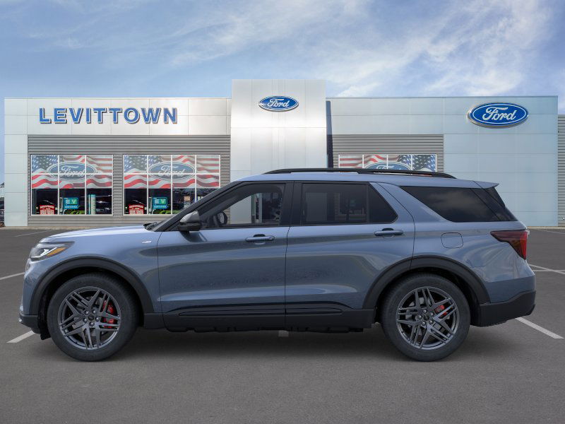 2025 Ford Explorer ST-Line photo 2