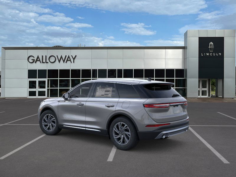 2025 Lincoln Corsair Premiere photo 3