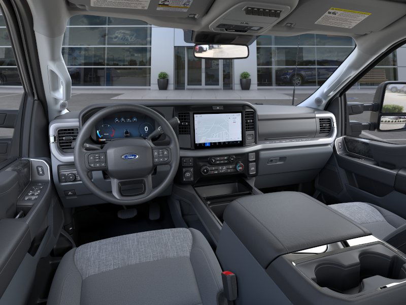2025 Ford F-250 photo 13