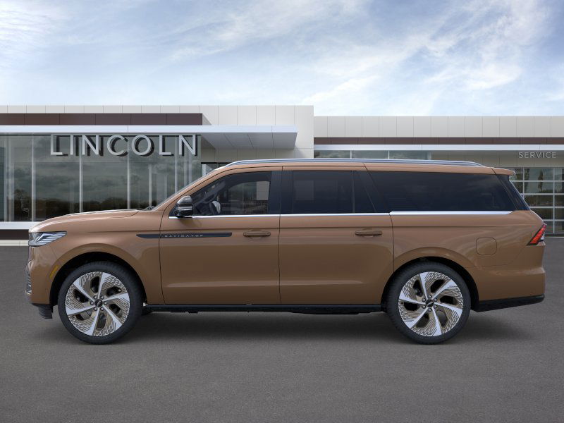 2025 Lincoln Navigator Black Label photo 3