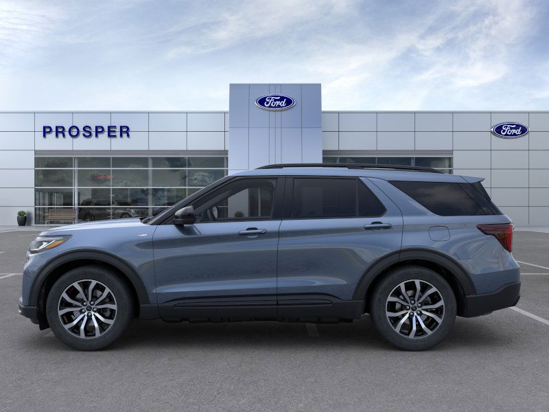 2025 Ford Explorer ST-Line photo 3