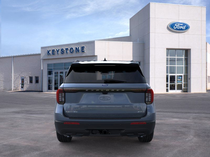 2026 Ford Explorer photo 4