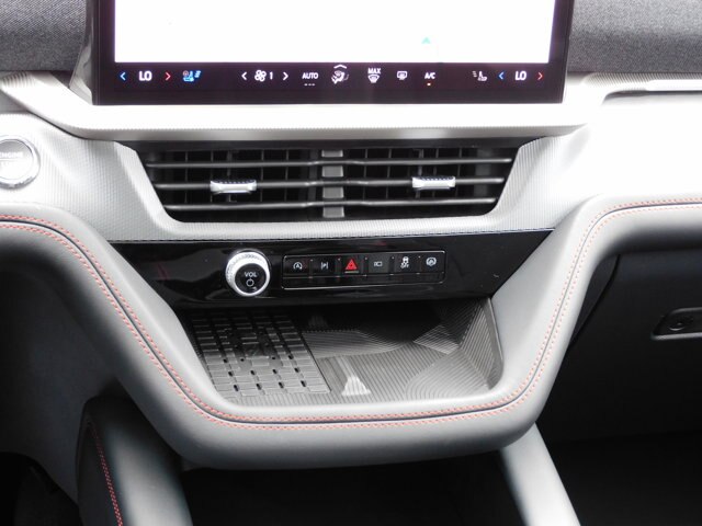 2025 Ford Explorer ST - Photo 39