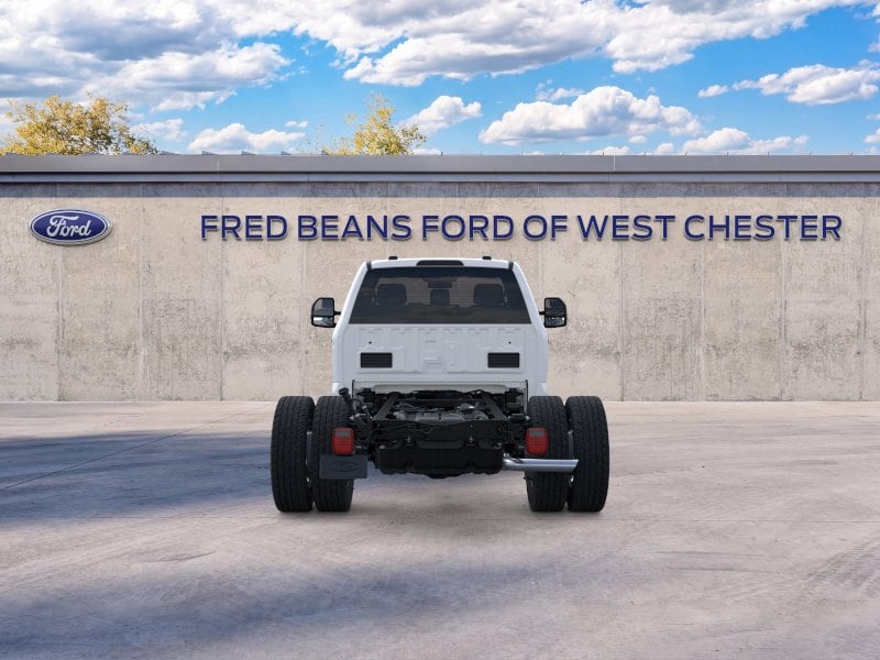 2025 Ford F-600 Super Duty Chassis Cab XL - Photo 33