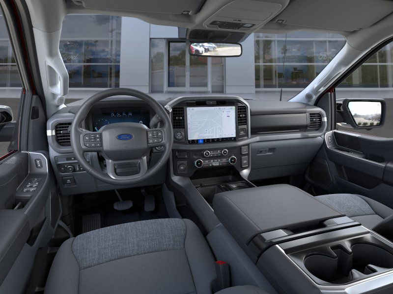 2025 Ford F-150 XLT photo 12