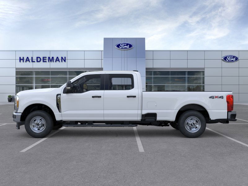 2025 Ford F-350 photo 3