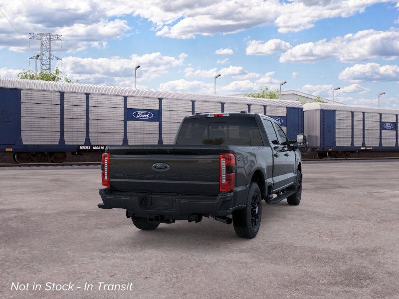Super Duty F-250&reg; Lariat&reg; TRUCK