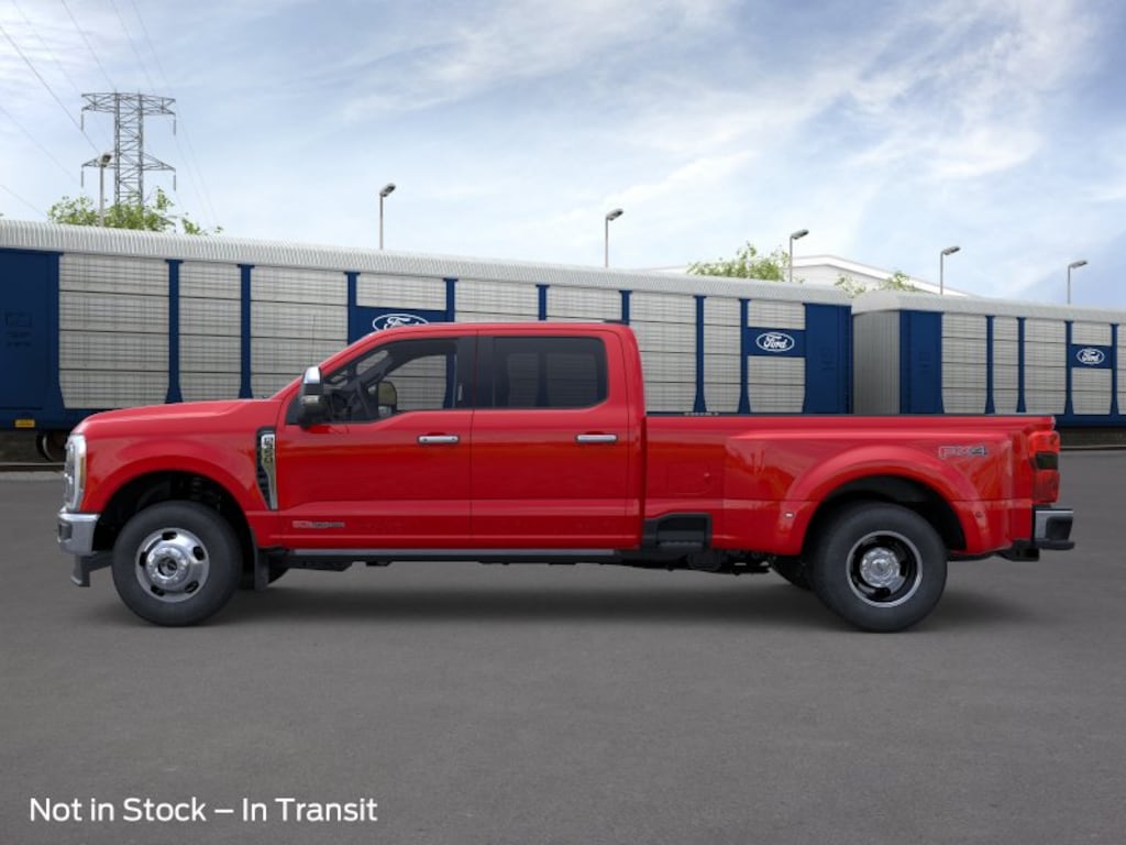 New 2026 Ford Super Duty F-350 Lariat TRUCK