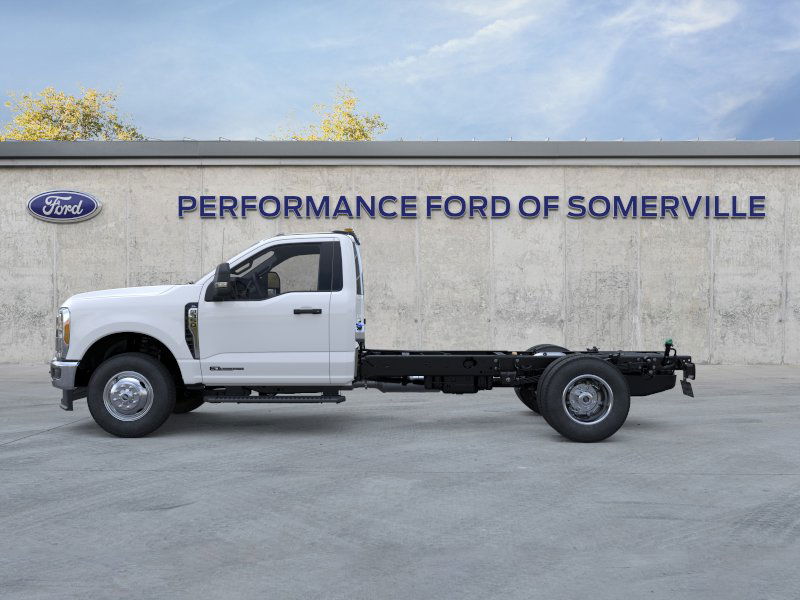 2026 Ford F-350 photo 3