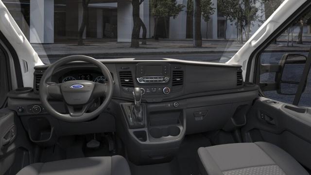2024 Ford Transit Cutaway Base - Photo 7