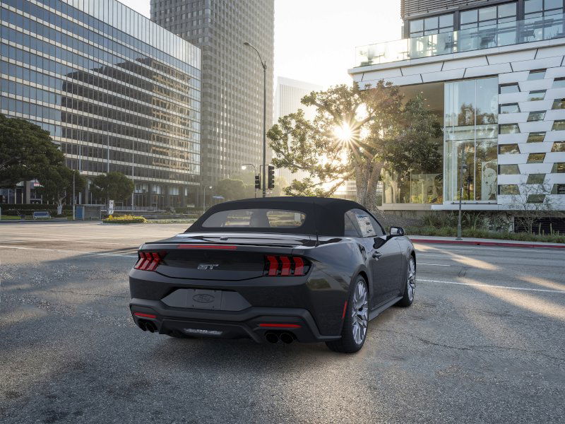 2025 Ford Mustang GT Premium Convertible - Photo 19