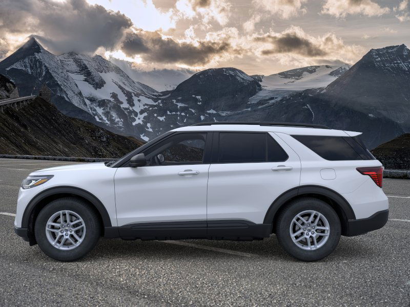 2026 Ford Explorer photo 3