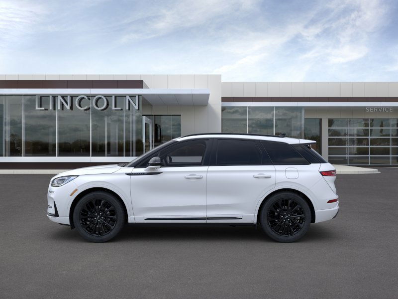 2025 Lincoln Corsair Premiere photo 3