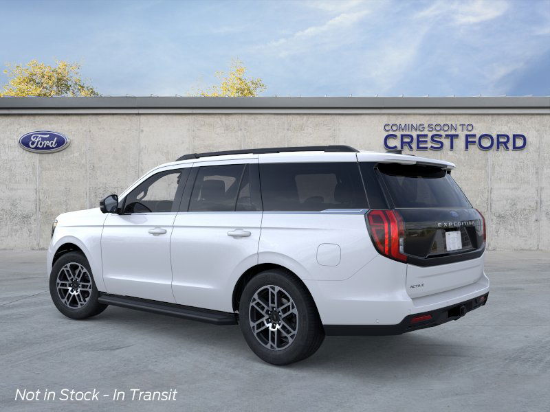 2025 Ford Expedition photo 2