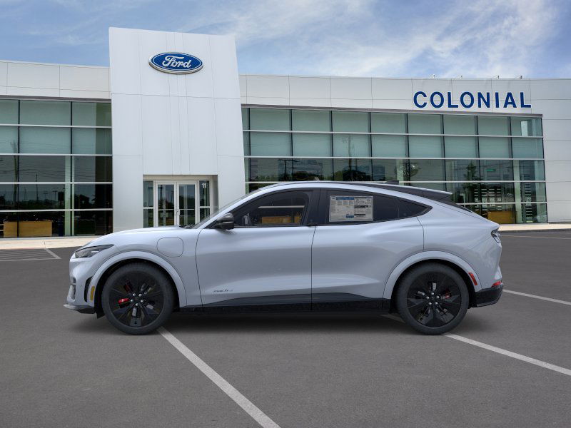2025 Ford Mustang Mach-E GT photo 3