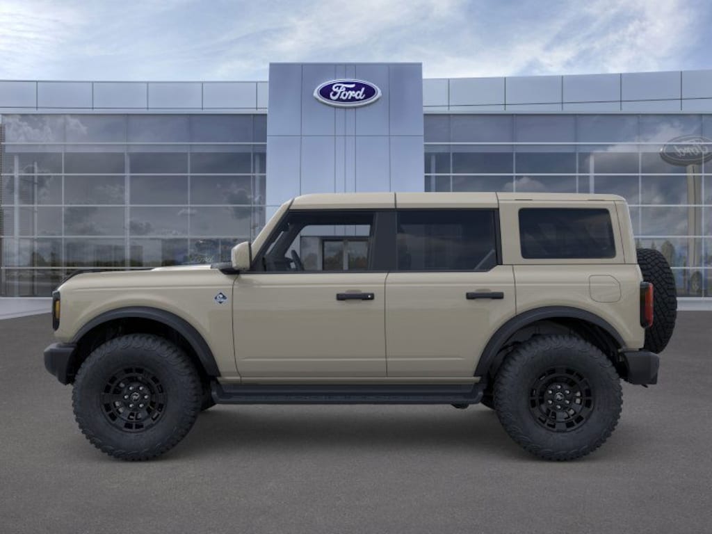 New 2026 Ford Bronco Outer Banks SUV