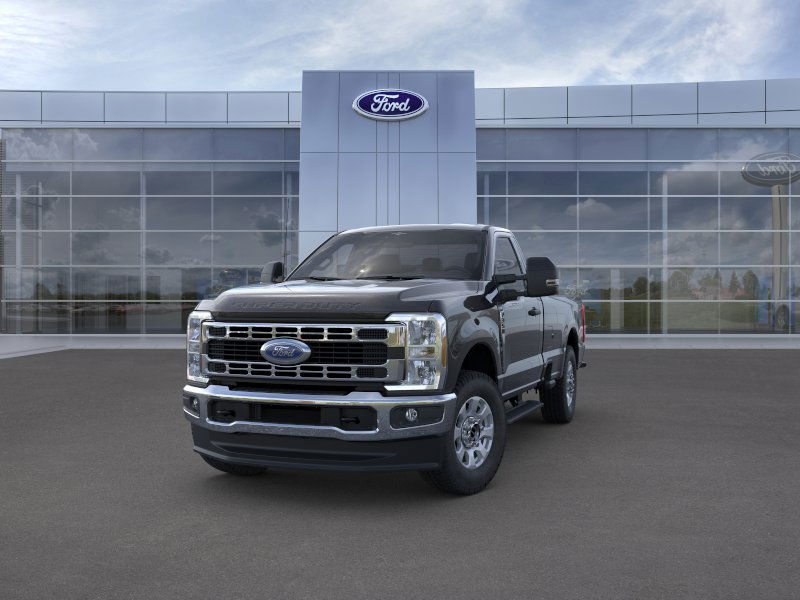 2025 Ford F-350 XLT photo 2