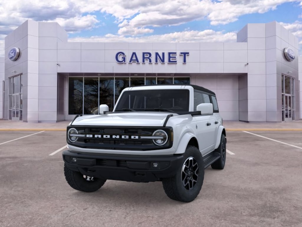 New 2026 Ford Bronco Outer Banks SUV