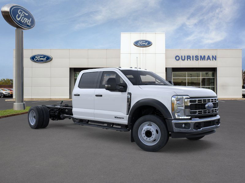 2026 Ford F-550 Super Duty Chassis Cab XL's photo