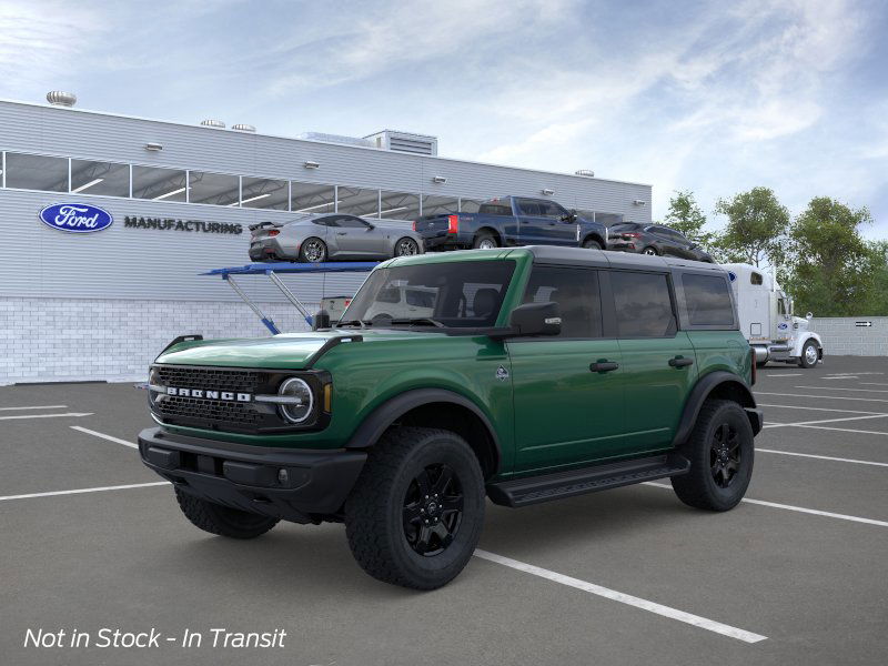 2025 Ford Bronco Outer Banks photo 3