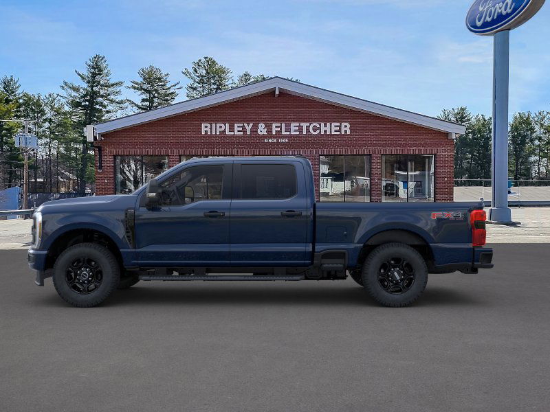 2025 Ford F-350 XL photo 3