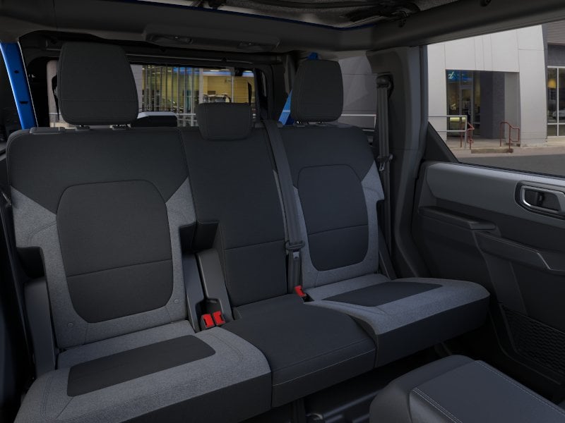 2025 Ford Bronco 4-Door Base - Photo 32
