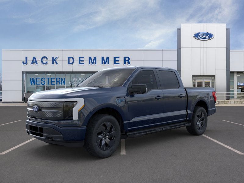 2025 Ford F-150 Lightning Flash's photo