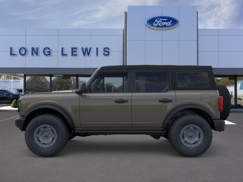 2025 Ford Bronco Base photo 3