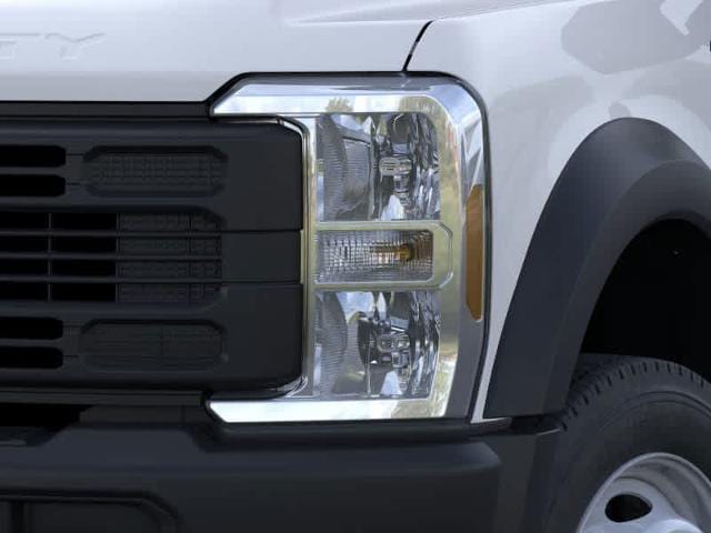 Thumbnail: 2025 Ford F-550 - 40