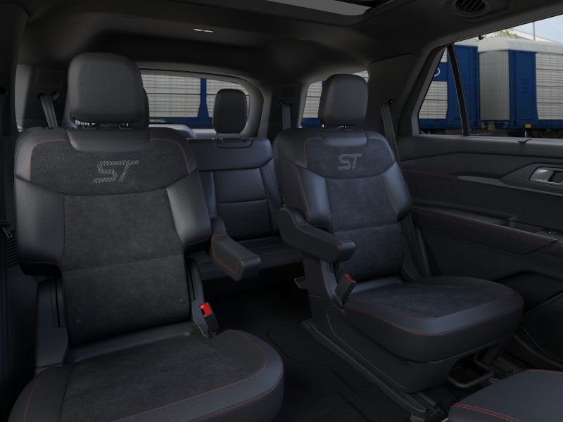 2025 Ford Explorer ST 11