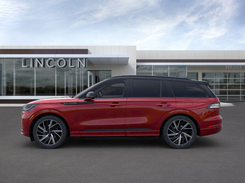 2025 Lincoln Aviator Black Label photo 3
