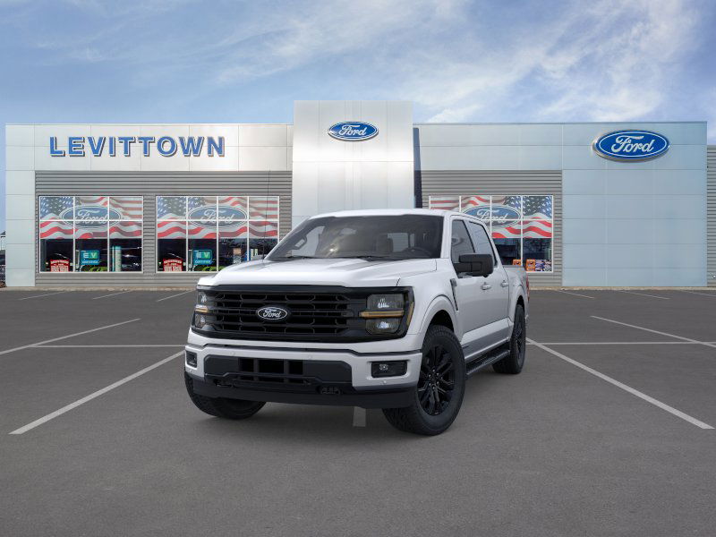 2025 Ford F-150 XLT photo 2