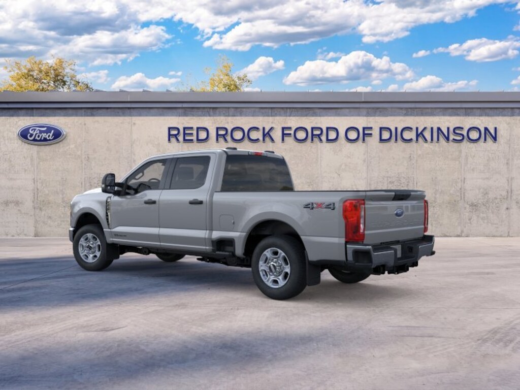 New 2026 Ford F-250 XLT Truck Crew Cab