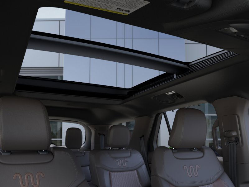 2024 Ford Explorer King Ranch photo 2