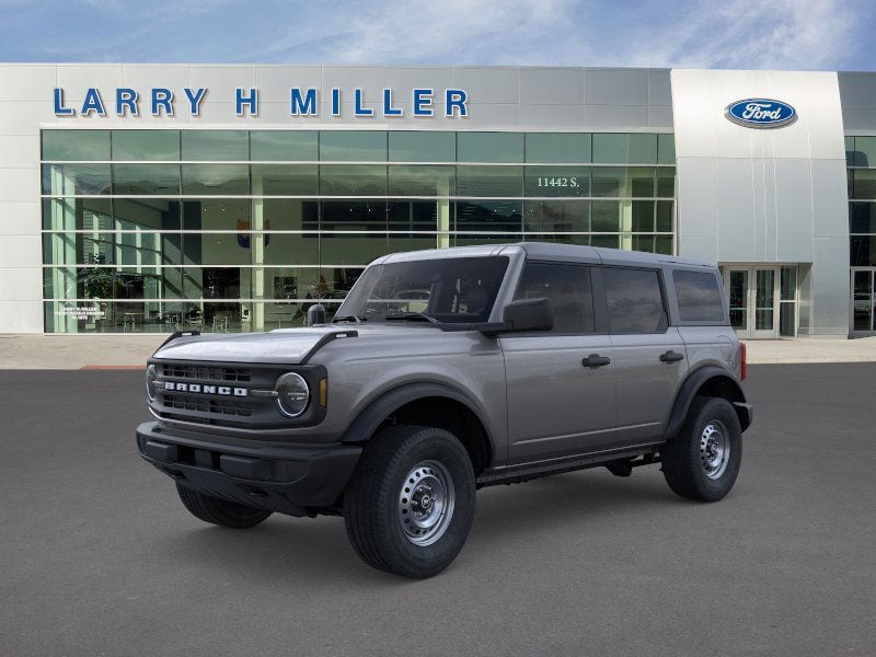 2025 Ford Bronco 4-Door Base's photo