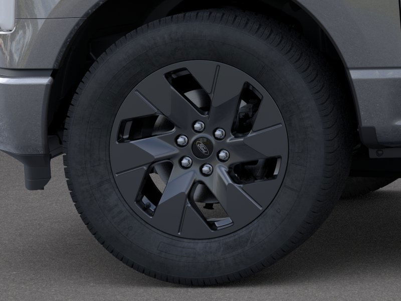 2025 Ford F-150 Lightning Lariat 19