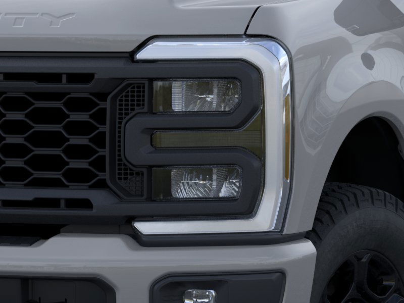 2025 Ford F-250 XL 18