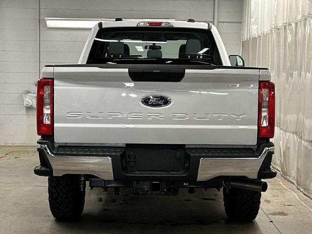 Thumbnail: 2026 Ford Econoline - 34