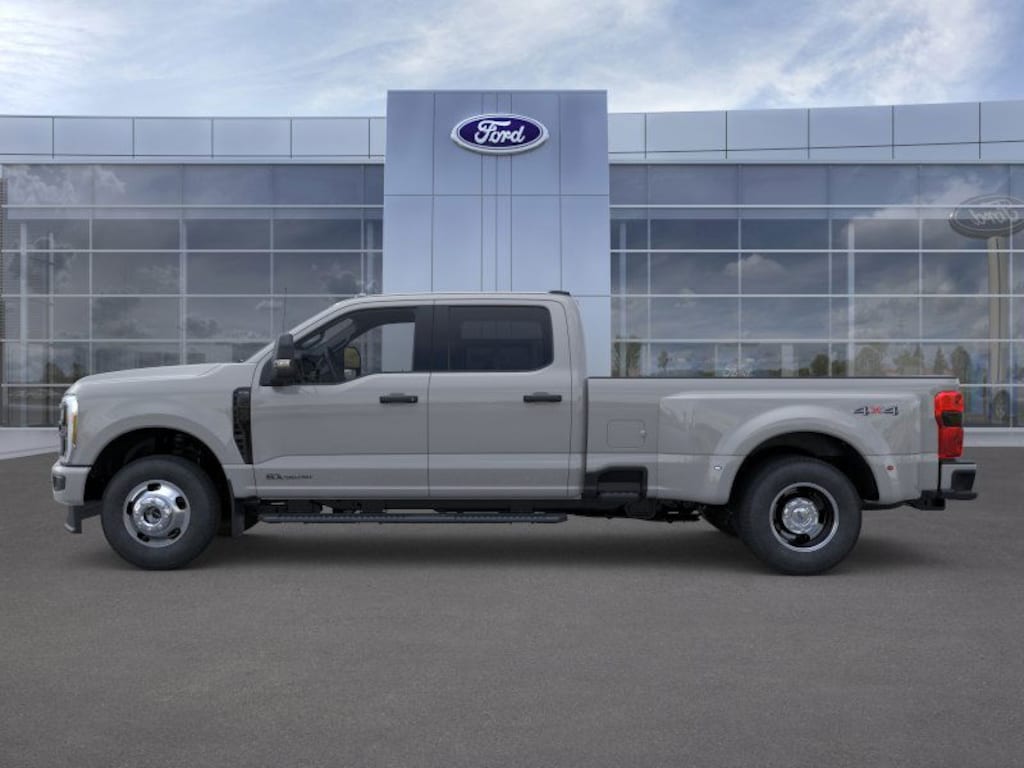 New 2026 Ford F-350 XL Crew Cab