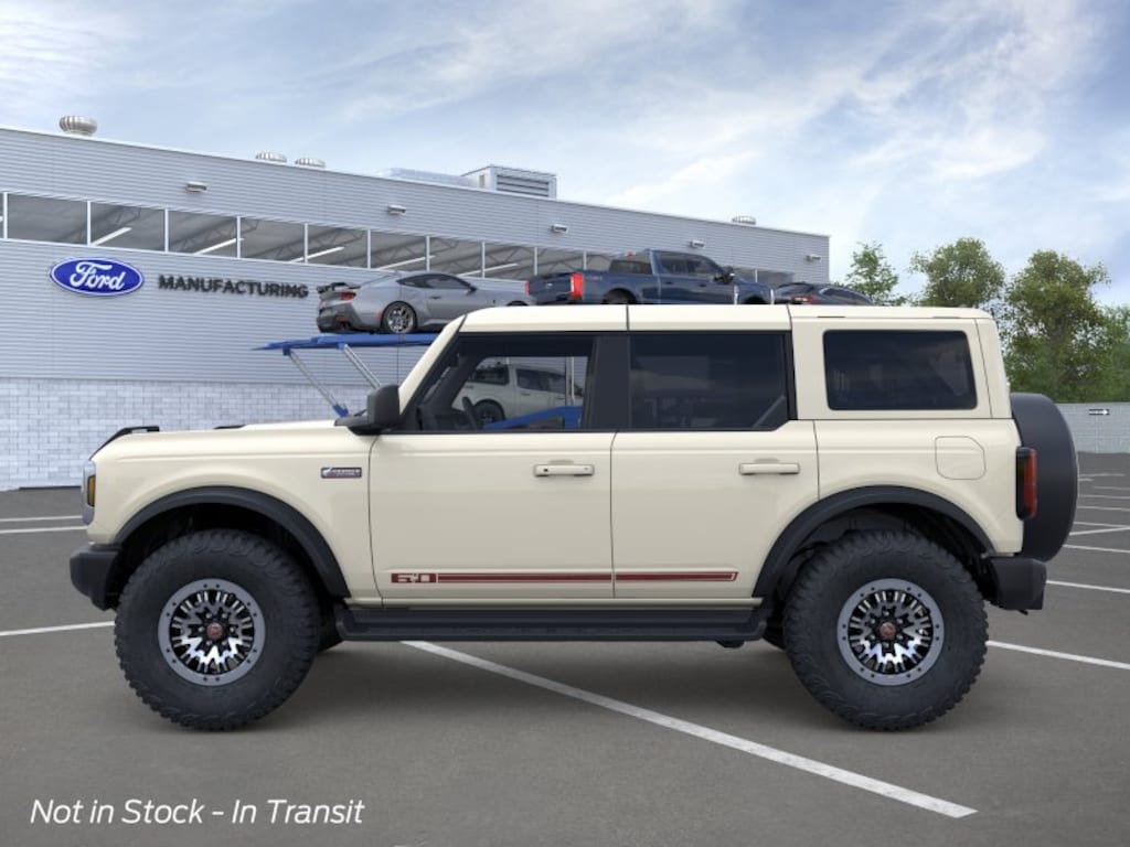 New 2026 Ford Bronco Outer Banks SUV