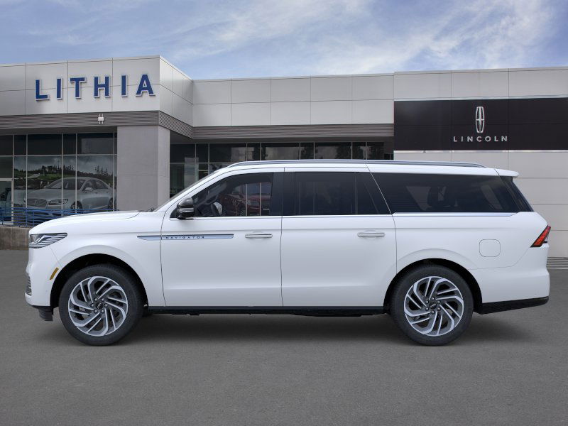 Thumbnail: 2026 Lincoln Navigator L - 34