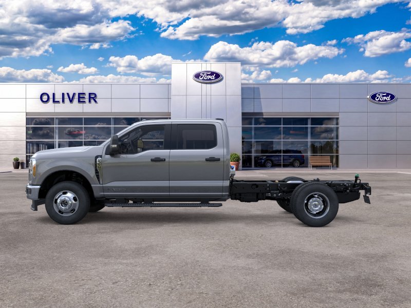 2026 Ford F-350 Super Duty Chassis Cab XL - Photo 49