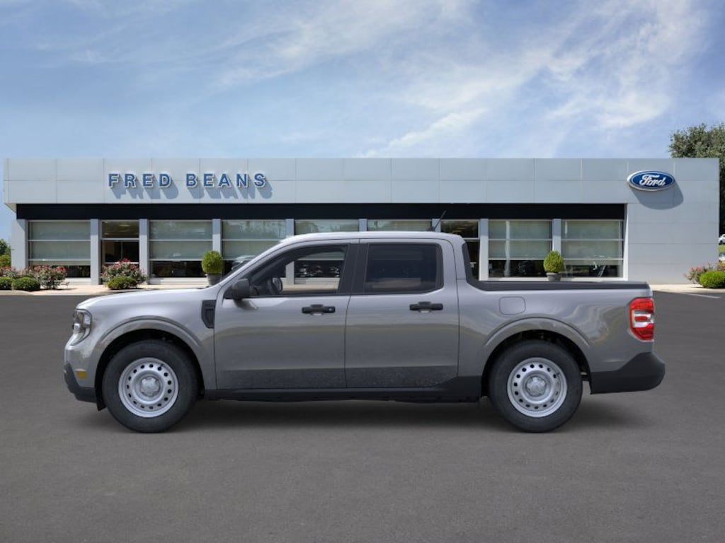 New 2025 Ford Maverick XL Truck SuperCrew